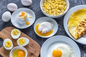 زرده تخم مرغ چه ویتامینی دارد